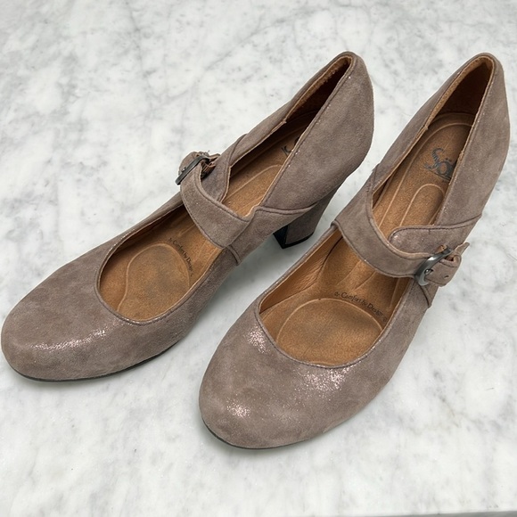 SÖFFT • Metallic Gray Miranda Mary Jane Leather Pump Heels - Picture 11 of 11